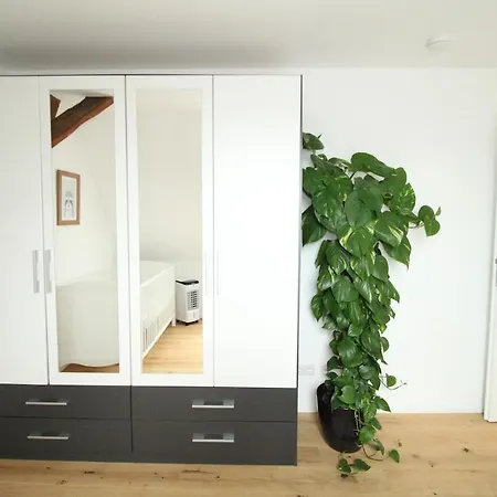 Stilvoll Eingerichtete Landhauswohnung Апартаменты *