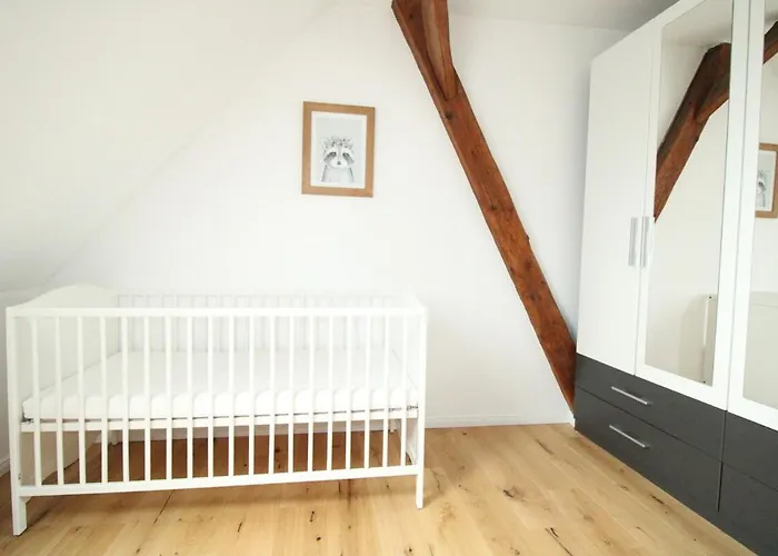 Stilvoll Eingerichtete Landhauswohnung *