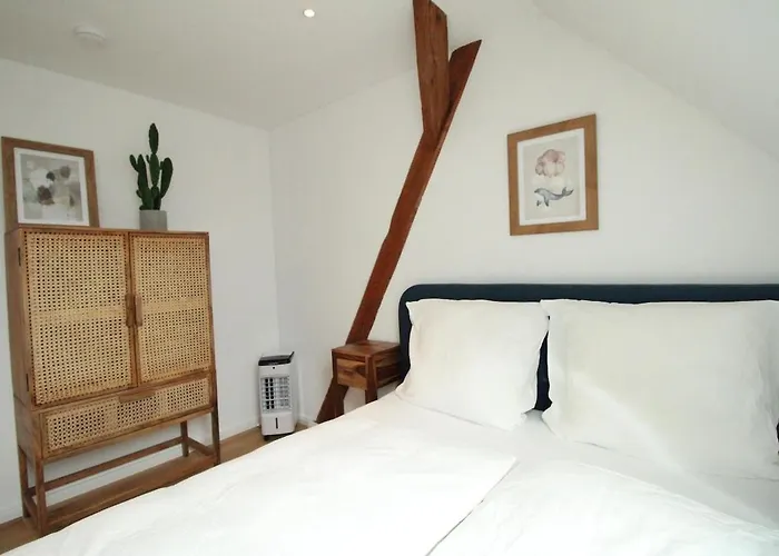 Stilvoll Eingerichtete Landhauswohnung *