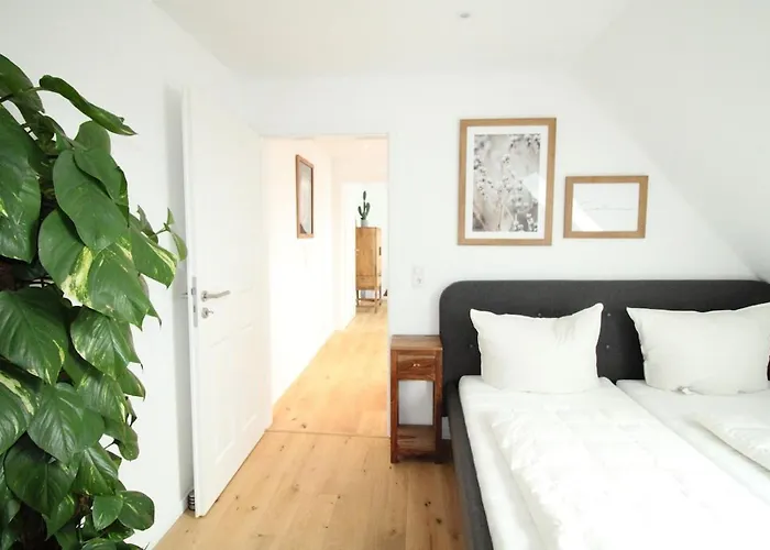 Stilvoll Eingerichtete Landhauswohnung Апартаменты *